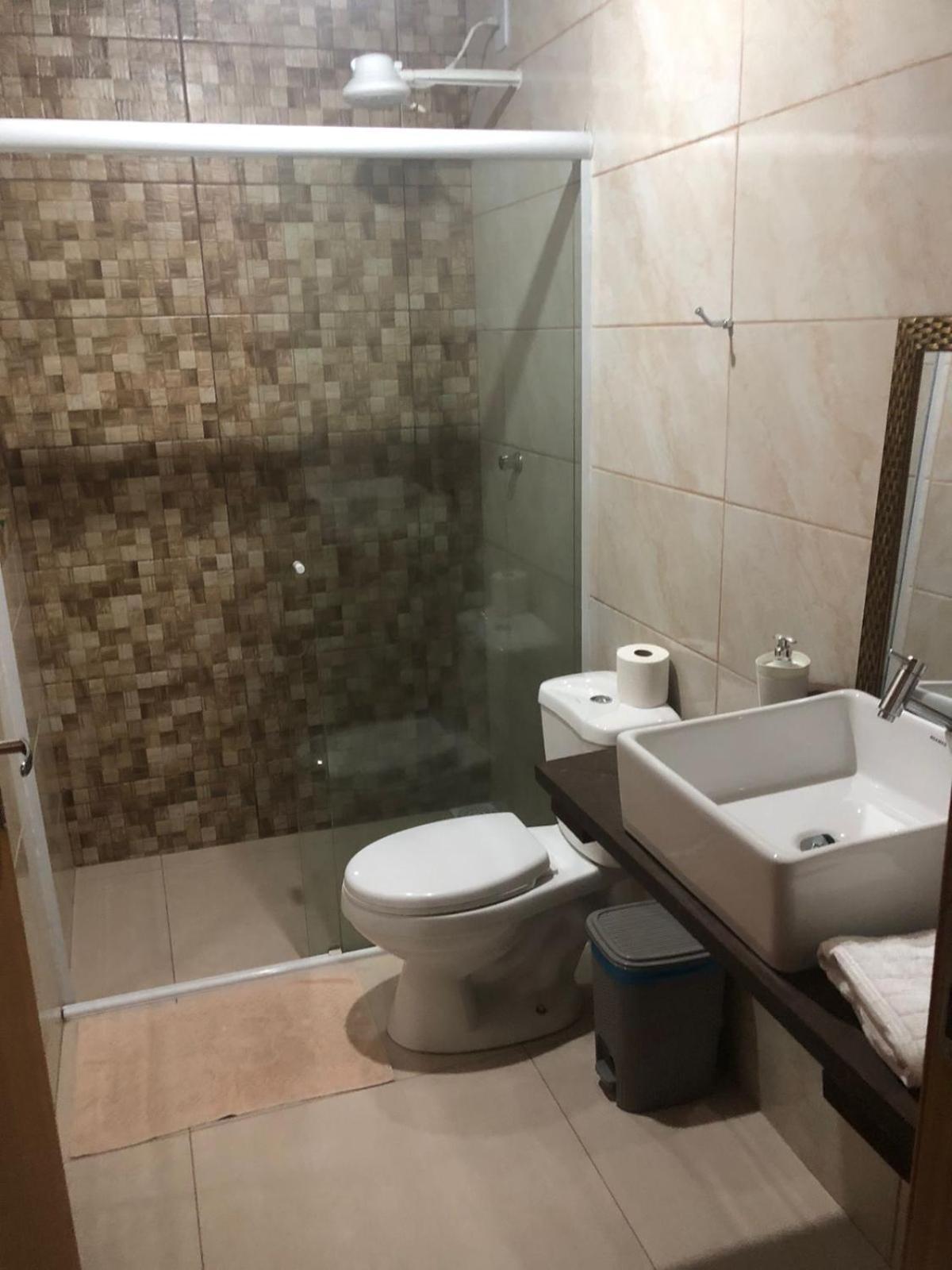 Vo Lica Com Piscina Inn