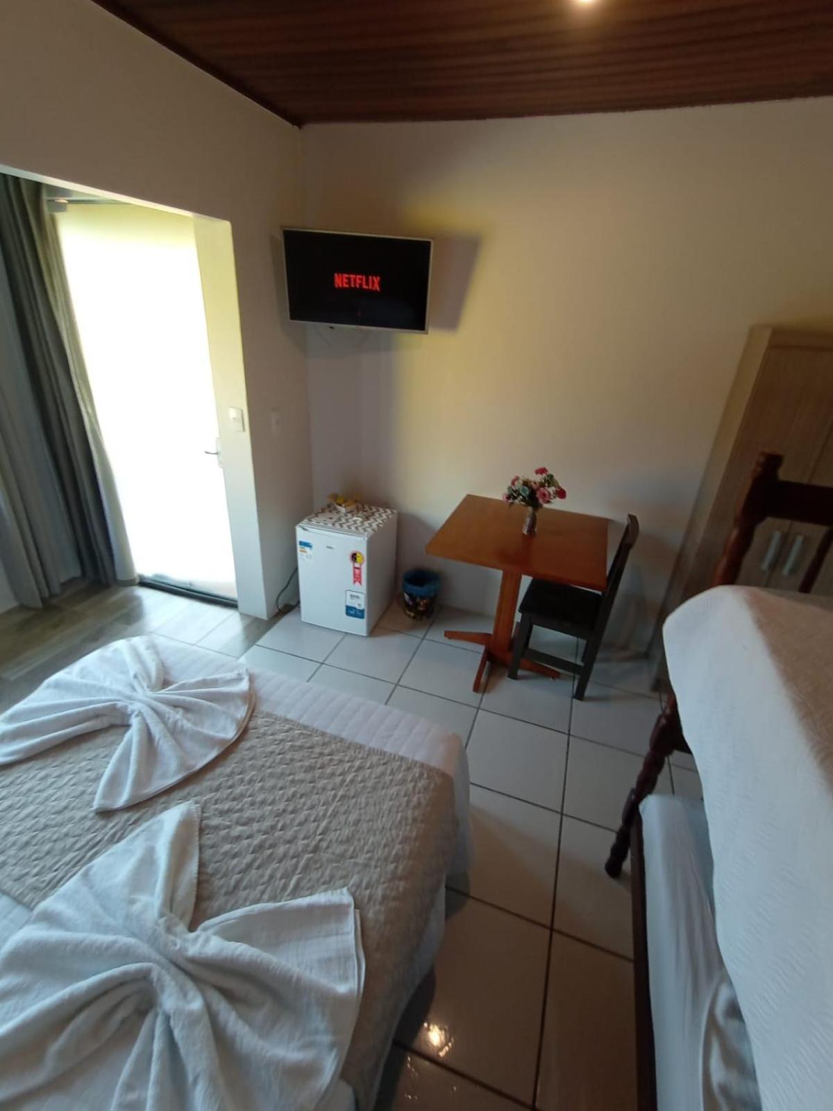 Inn Vo Lica Com Piscina